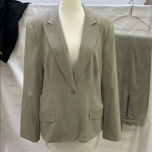 Amanda Smith Khaki Pantsuit